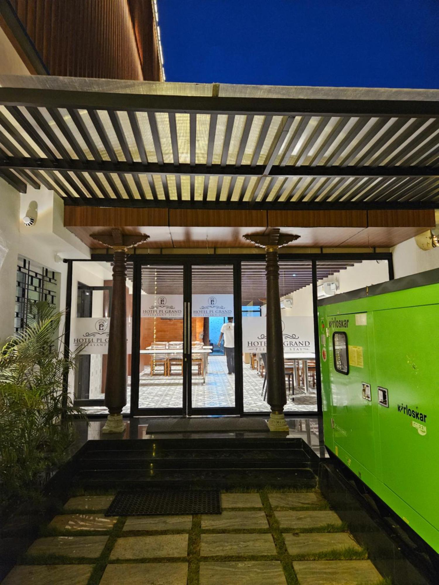 Hotel Pl Grand Karaikkudi Exterior foto